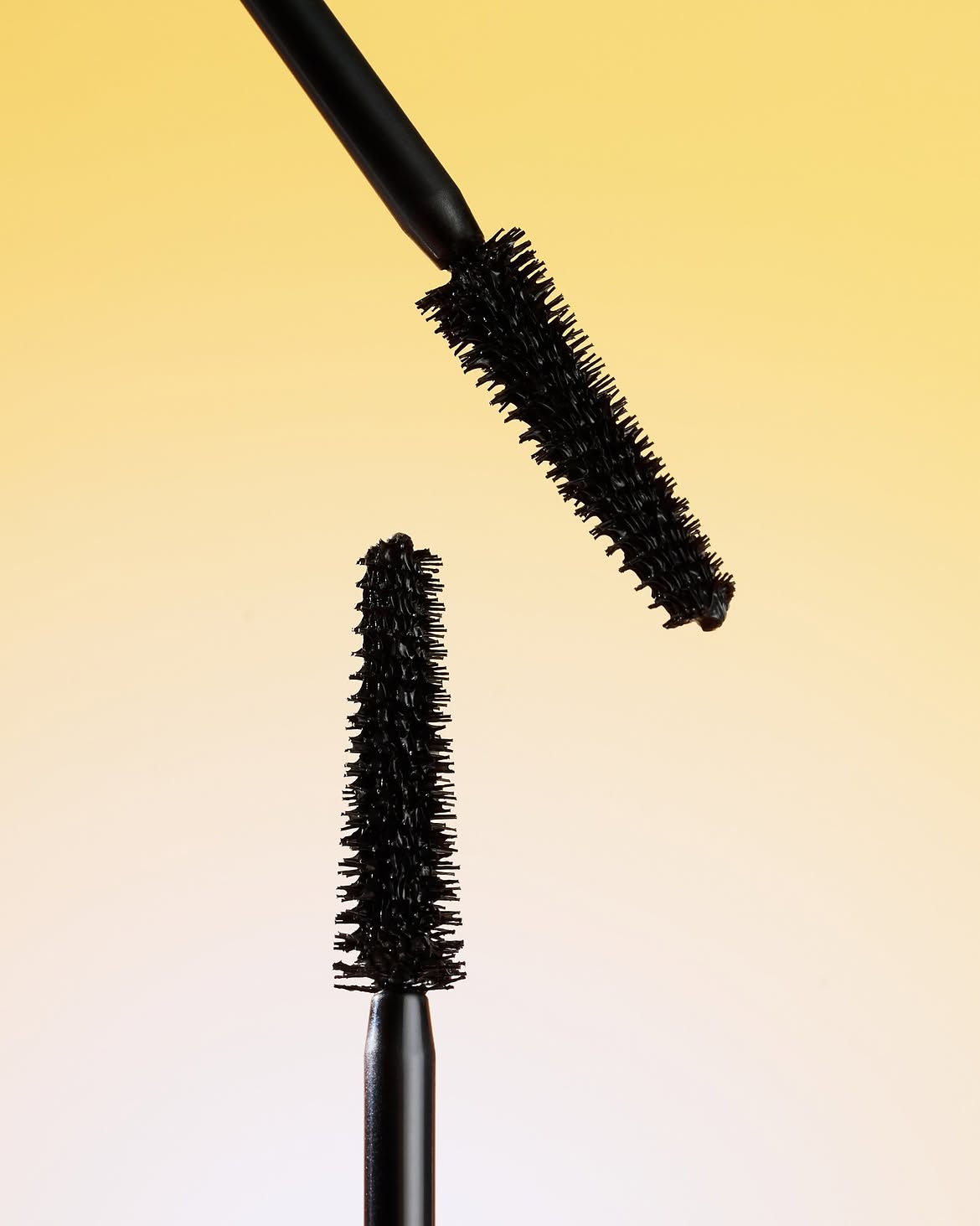 essence Lash PRINCESS false lash effect mascara TUBING smudge-proof