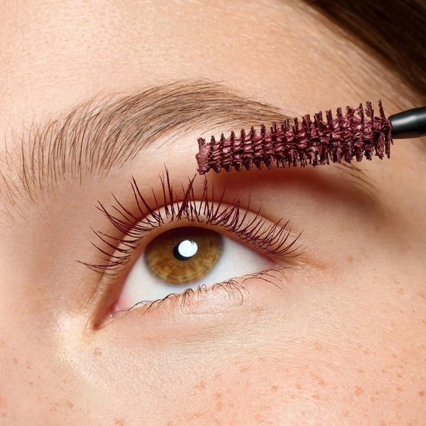 essence Lash PRINCESS false lash effect mascara burgundy