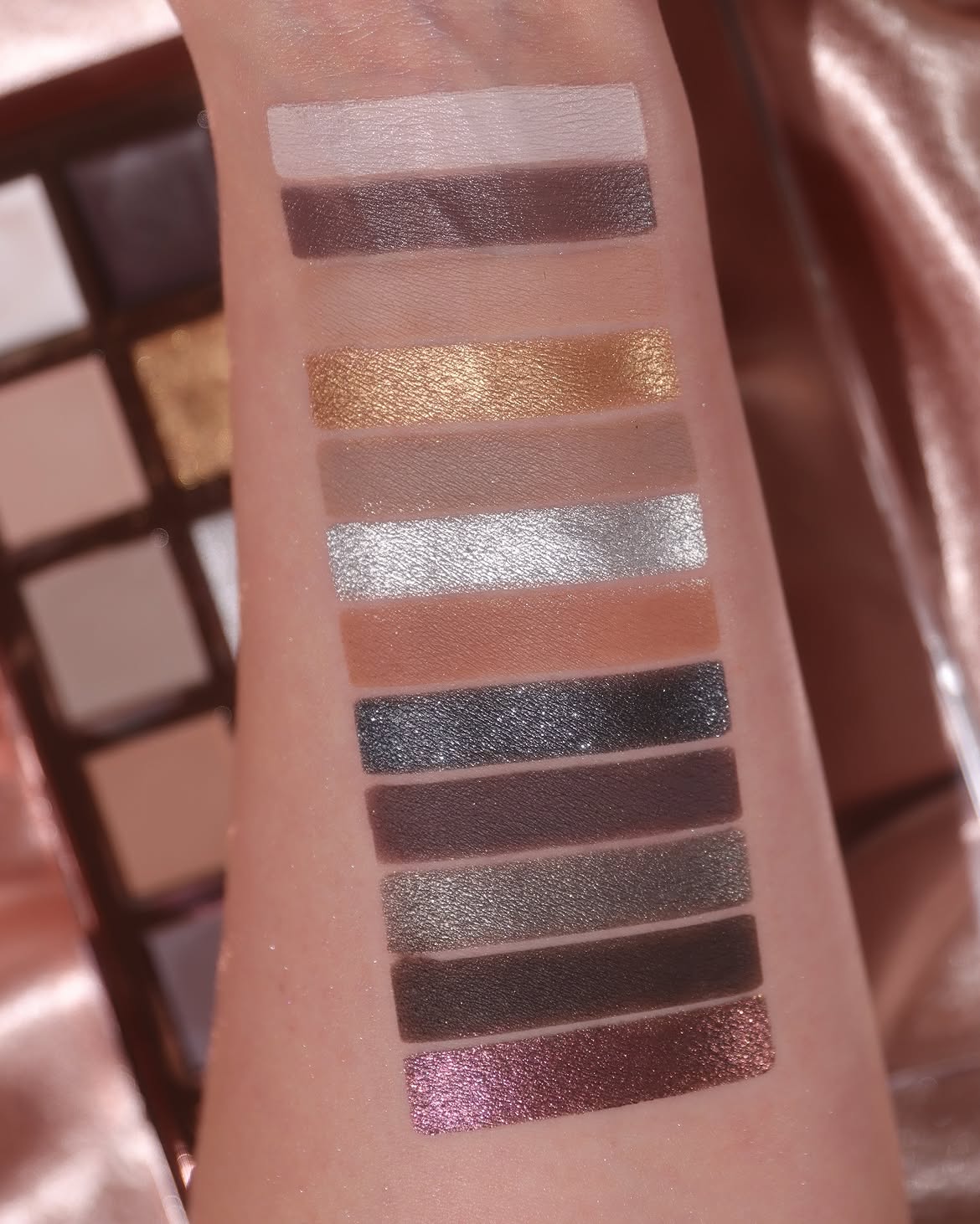 Revolution The Icon Eyeshadow Palette